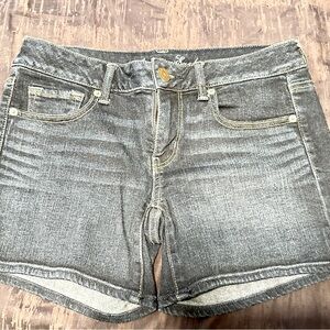 American Eagle Women’s Jean shorts